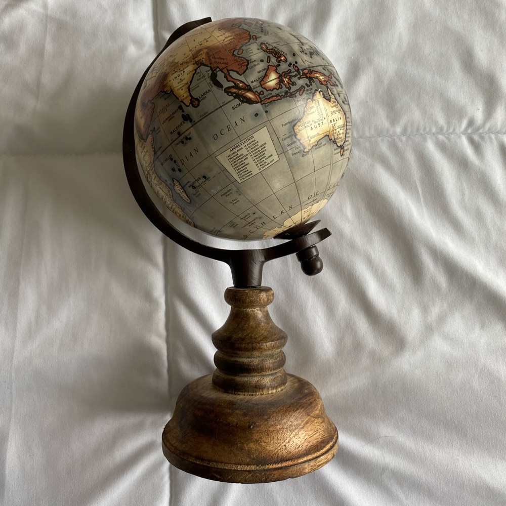 Decorative globe